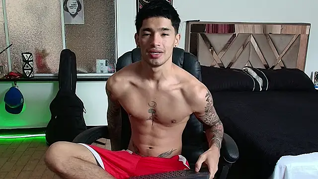 Damon  333 online show from October 18, 6:57 pm