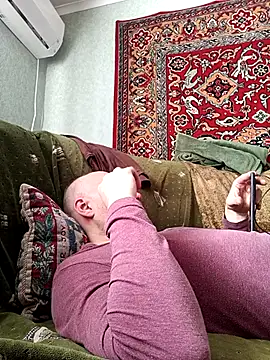 Pineapple04 online show from January 17, 8:39 am