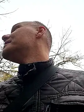 Pineapple04 online show from November 11, 7:57 am