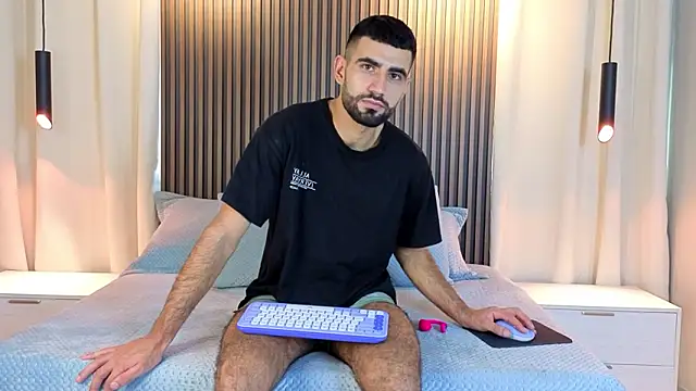 Ethan  Walker online show from February 2, 6:49 pm