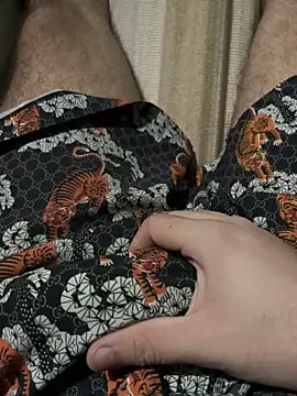 smithrosinha online show from April 8, 5:41 am