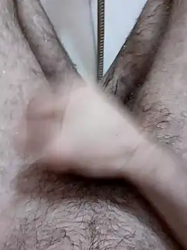 Snapshot of AndreiInsky chatting on September 24, 7:23 pm AndreiInsky online show from September 24, 7:23 pm