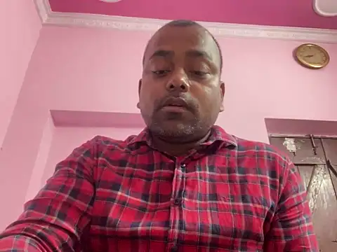 princeraj42 online show from March 20, 1:04 pm