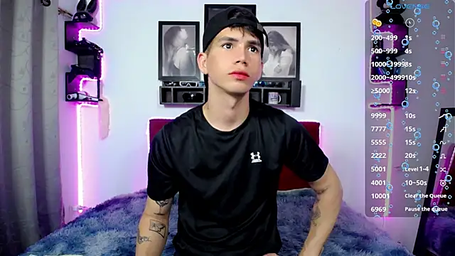 Tayson Rivers online show from January 29, 7:22 pm