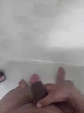 Snapshot of brunolorran6969 chatting on September 28, 10:41 pm brunolorran6969 online show from September 28, 10:41 pm