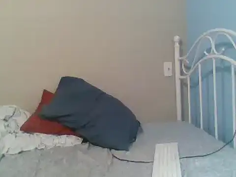 SmokingSloth online show from February 1, 6:08 pm