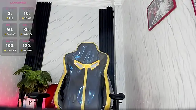 Snapshot of Jack_Muscles69_ chatting on December 10, 12:05 pm Jack Muscles69 online show from December 10, 12:05 pm
