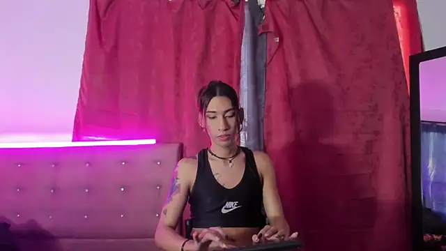 khandyzBlum online show from September 22, 6:40 pm