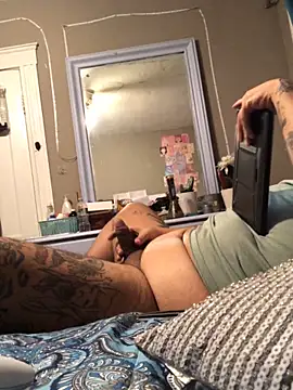 Snapshot of chubbydominican chatting on March 8, 1:37 am chubbydominican online show from March 8, 1:37 am