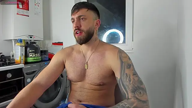 LoveIsBlind  online show from April 14, 7:24 pm