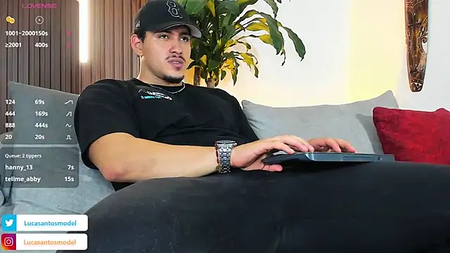 lucasanto  online show from June 2, 4:13 am