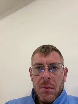 adrian90bi11 online show from April 15, 4:29 pm