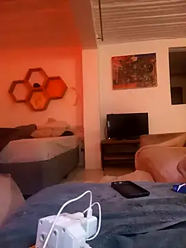 NICJOHNS online show from February 23, 5:06 am