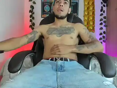 mikee scooth online show from February 5, 5:10 pm