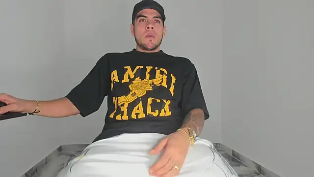 mikee scooth online show from February 26, 6:09 pm