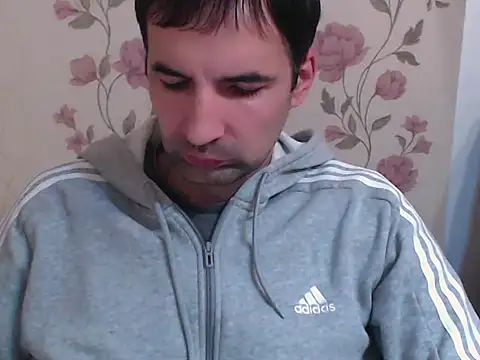 Leo 1617 online show from February 19, 6:04 pm