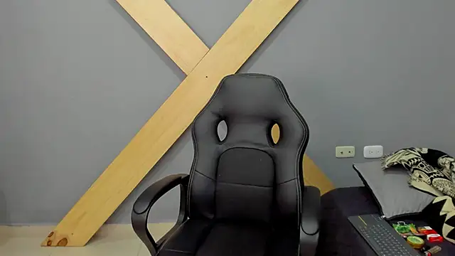 jamesinked  online show from December 26, 3:42 pm