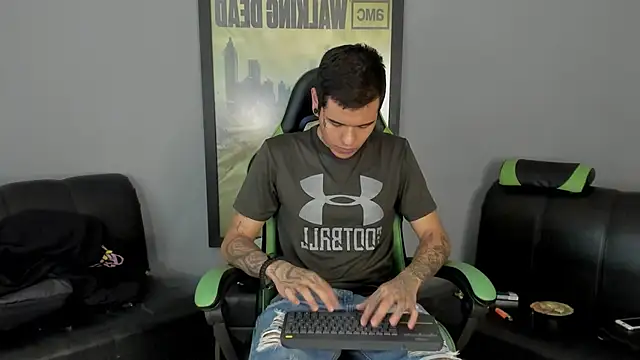 jamesinked  online show from February 12, 3:49 pm