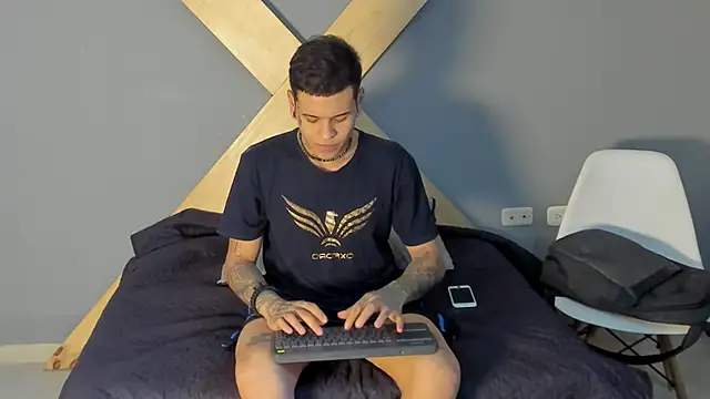 jamesinked  online show from December 5, 2:33 pm