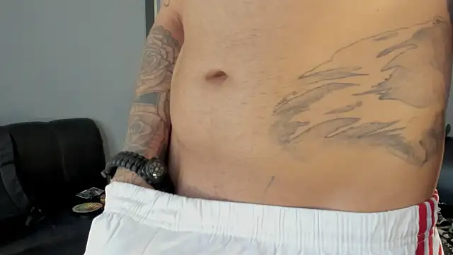 jamesinked  online show from February 5, 6:15 pm