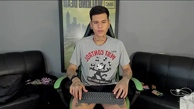jamesinked  online show from December 15, 3:53 pm