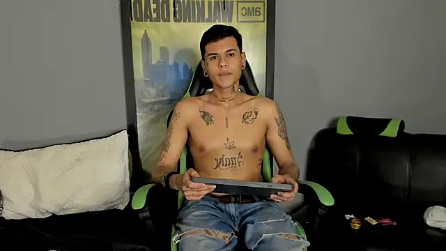 jamesinked  online show from March 22, 2:27 am