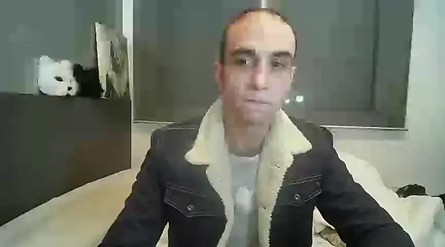 Snapshot of Lepetitmarcel chatting on March 12, 3:18 pm Lepetitmarcel online show from March 12, 3:18 pm