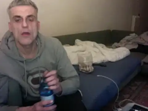 Snapshot of skossa777 chatting on March 18, 8:37 pm skossa777 online show from March 18, 8:37 pm