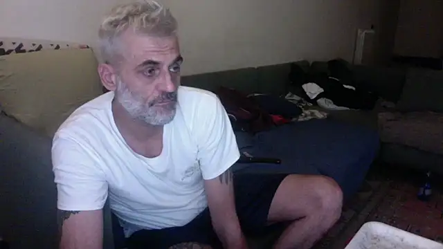 Snapshot of skossa777 chatting on October 5, 6:23 pm skossa777 online show from October 5, 6:23 pm