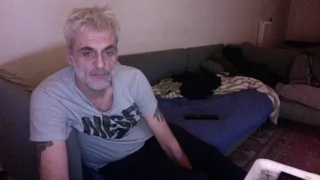 Snapshot of skossa777 chatting on October 22, 6:32 pm skossa777 online show from October 22, 6:32 pm