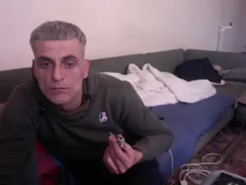 Snapshot of skossa777 chatting on March 18, 10:28 am skossa777 online show from March 18, 10:28 am