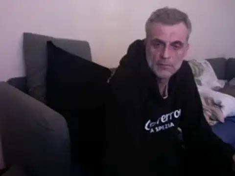 Snapshot of skossa777 chatting on February 15, 1:49 pm skossa777 online show from February 15, 1:49 pm