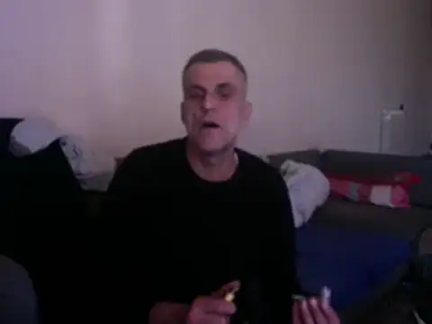 Snapshot of skossa777 chatting on February 2, 2:45 pm skossa777 online show from February 2, 2:45 pm