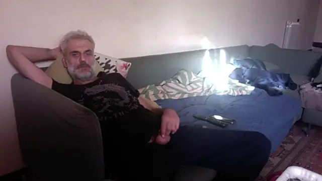 Snapshot of skossa777 chatting on October 12, 6:51 am skossa777 online show from October 12, 6:51 am