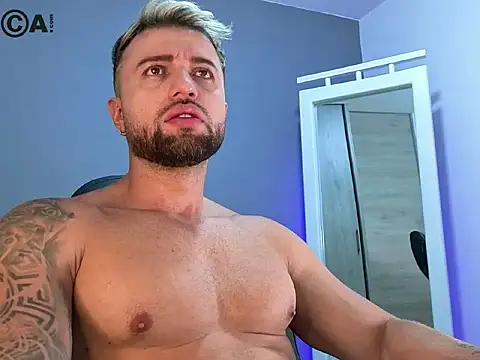 OwenMaximus814 online show from March 21, 3:49 pm