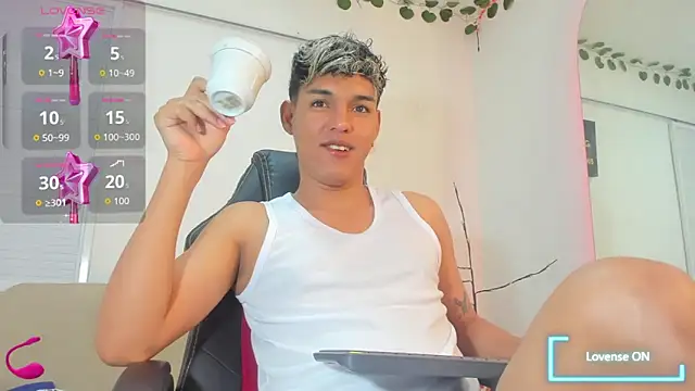 ryan carter08 online show from November 14, 3:10 am