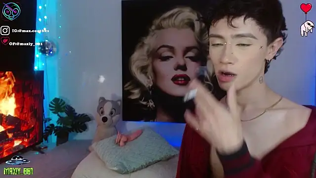 maxiy 001 online show from March 14, 12:39 am