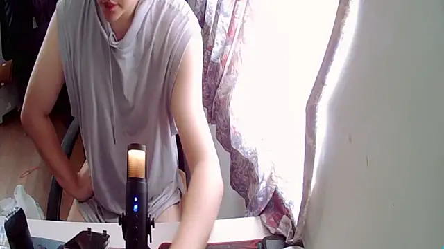 ZYN  0322 online show from March 3, 4:12 am