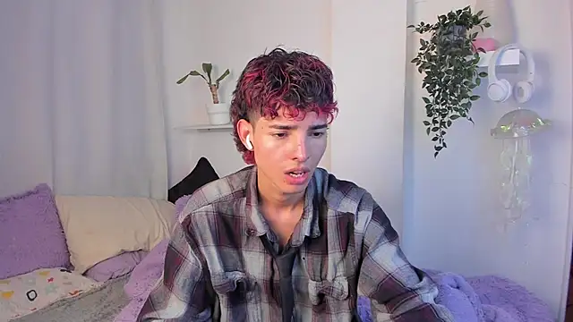 santy-kitty online show from February 26, 12:34 am