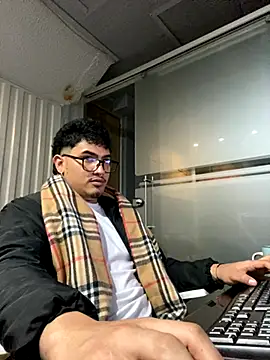 MatheoVelez online show from September 16, 1:23 pm