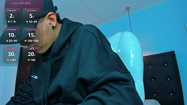 Lobo 17  online show from October 30, 3:52 am