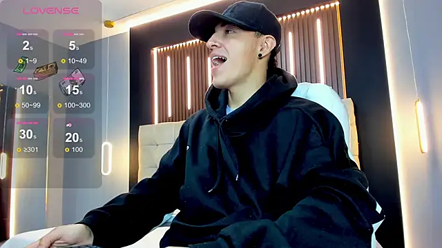 Lobo 17  online show from February 19, 3:36 am