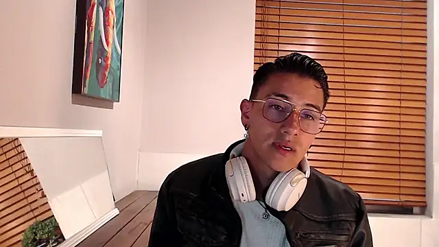 Snapshot of Andy_Joy_ chatting on September 23, 11:42 am Andy Joy online show from September 23, 11:42 am