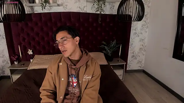 Andy Joy  online show from December 18, 11:39 am