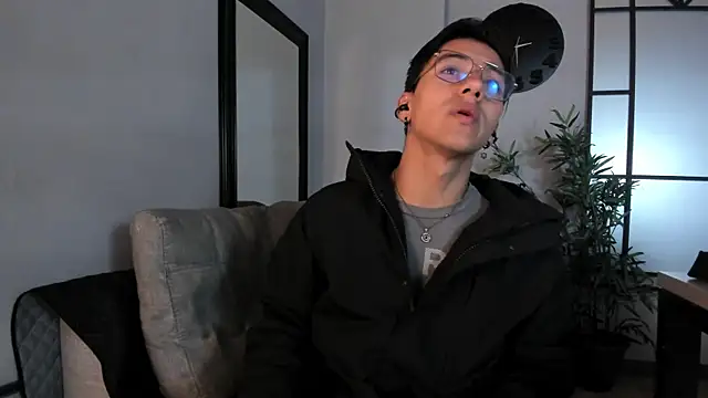 Snapshot of Andy_Joy_ chatting on October 17, 10:30 am Andy Joy online show from October 17, 10:30 am