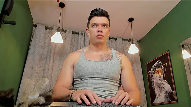 Jake Tylerr  online show from November 4, 7:59 pm