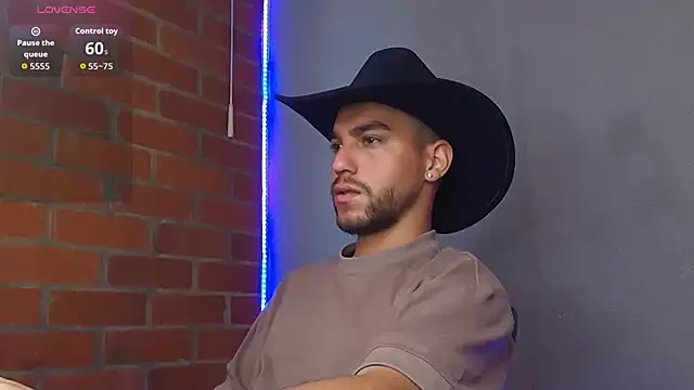 Leandro valenzuela online show from February 25, 4:19 pm