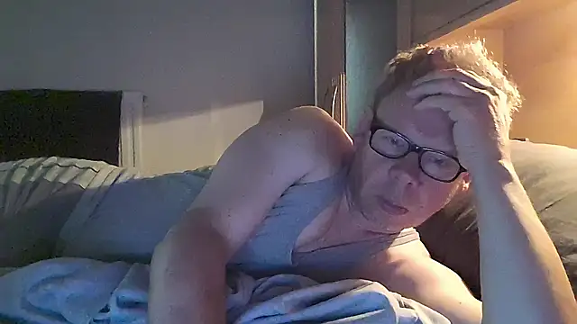 kinkyslet8 online show from September 14, 6:59 am