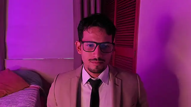 Nicholasrodrii online show from February 18, 9:01 pm