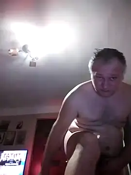 nudistu021 online show from February 17, 4:50 pm